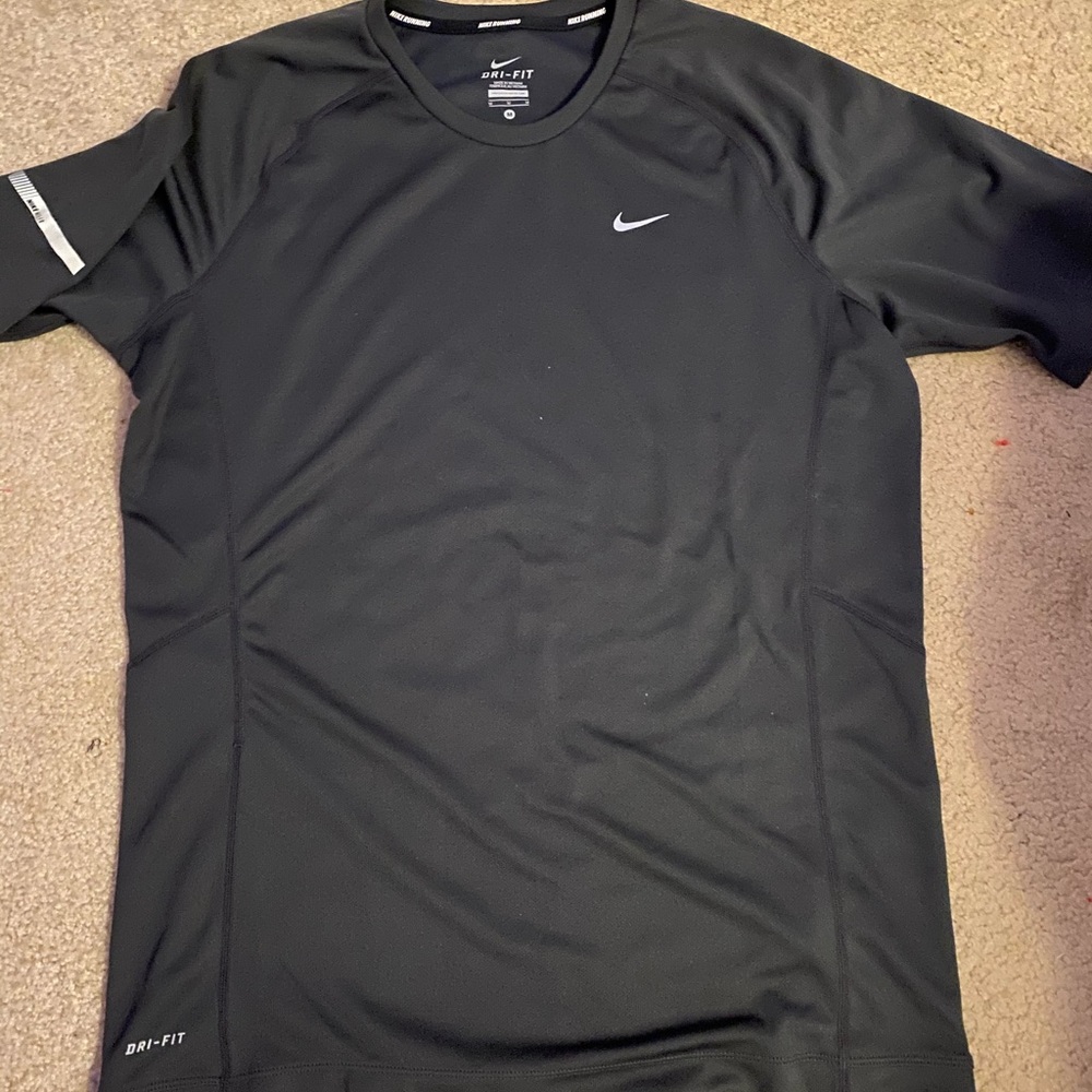 Men’s Nike dri-fit running shirt